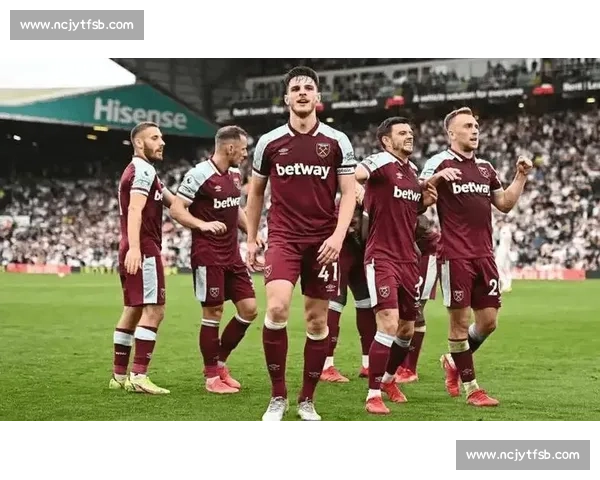 西汉姆主场迎战利物浦红军冲击英超关键三分之夜焦点大战看点十足